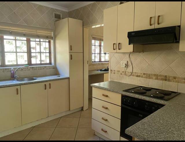 3 BEDROOM COMPLEX FOR SALE IN GILLITTS